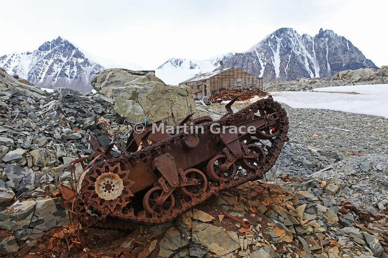 ACQ_0764_US_East_Base_(1940)_Stonington_Island__Marguerite_Bay_REA_xlarge
